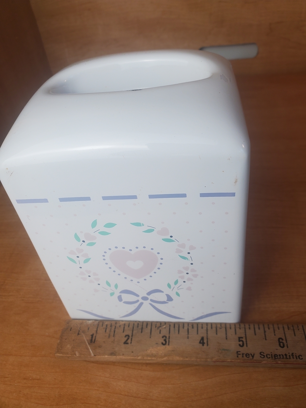 Vintage Saturday Knight Ltd Ceramic Tissue Box Cover Heart Floral Shabby Chic - Picture 8 of 9